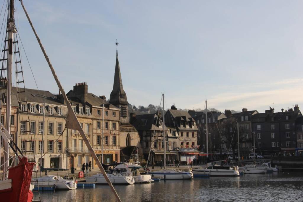 Cosy Studio Place Sainte Catherine Honfleur Exterior foto