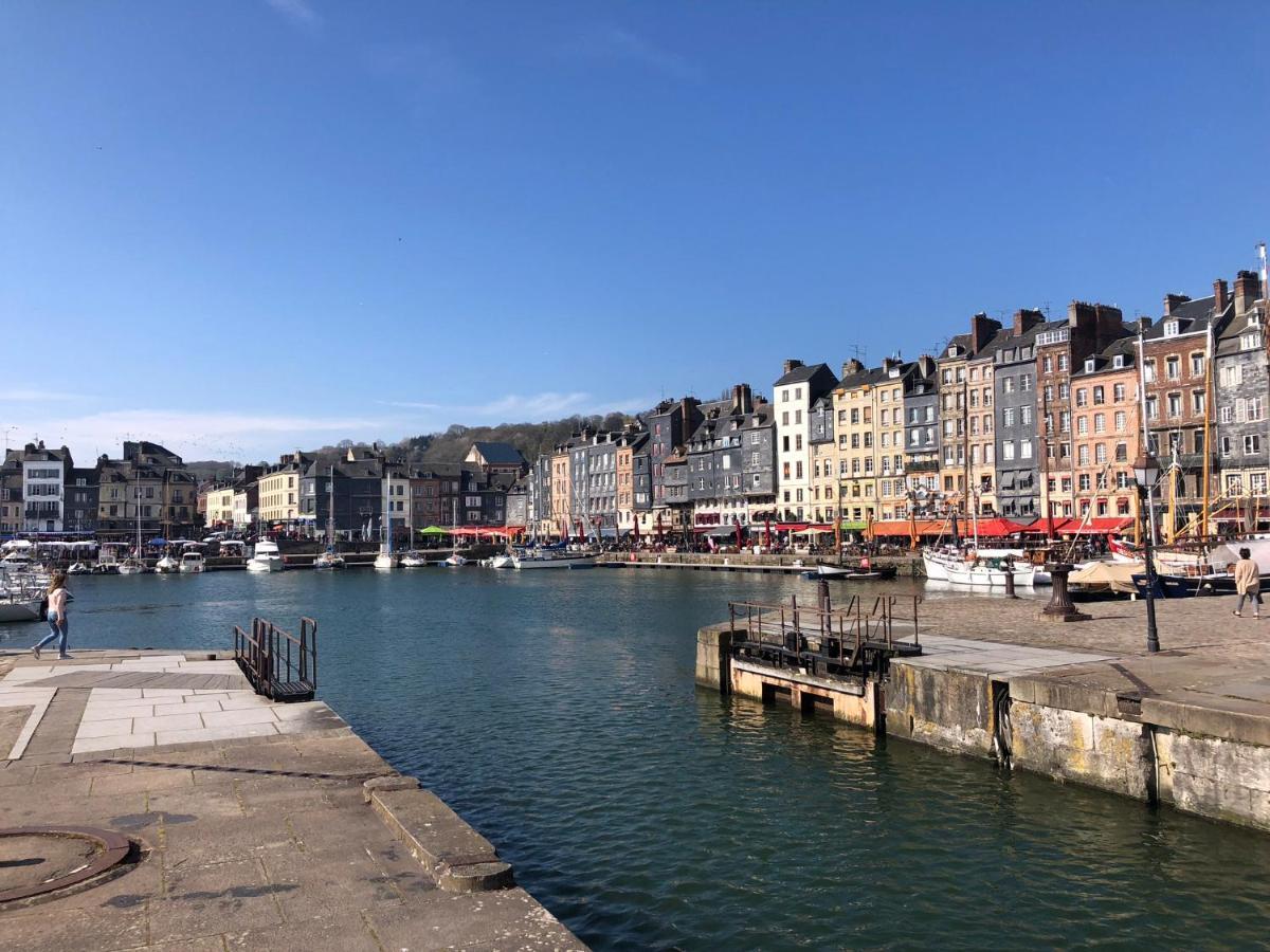 Cosy Studio Place Sainte Catherine Honfleur Exterior foto
